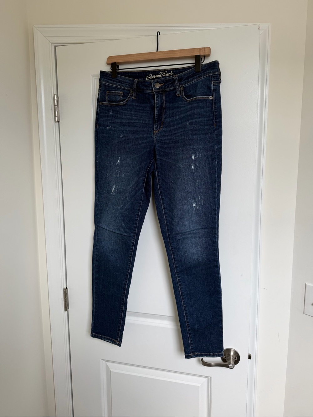 Universal Thread Dark Blue Skinny Jeans